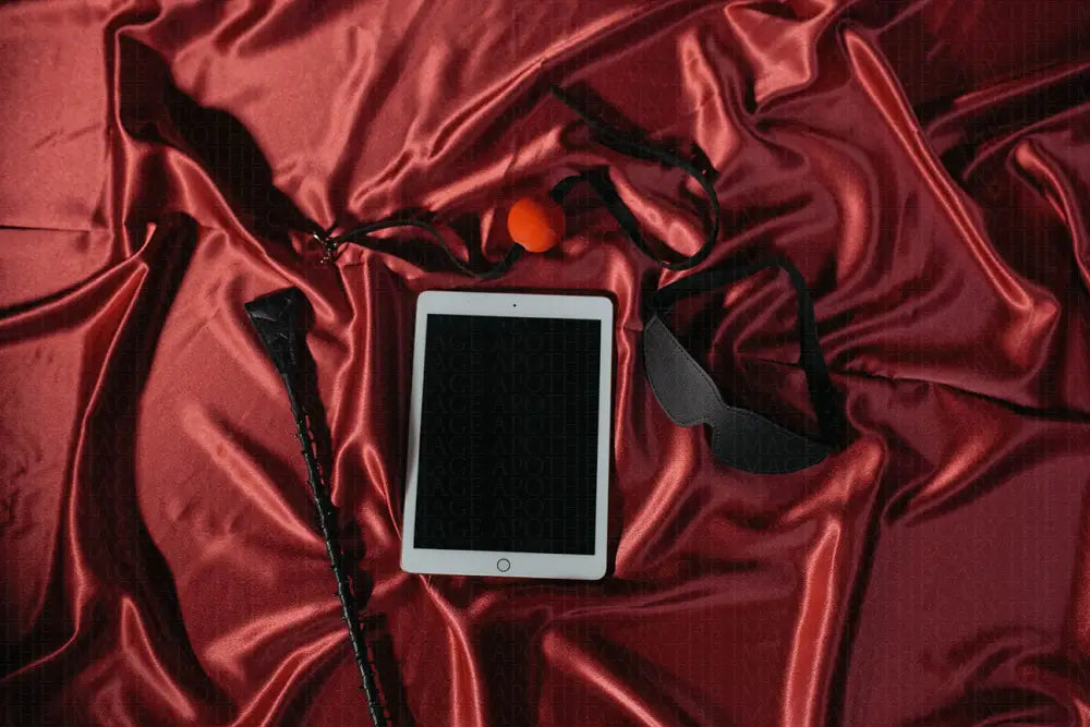 Red Aesthetics Bundle