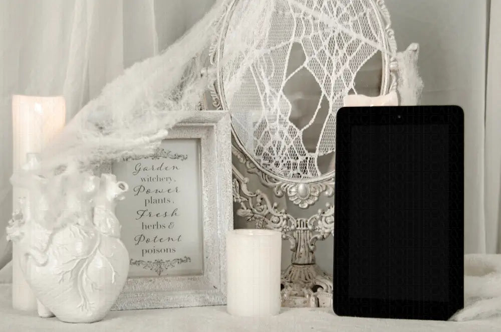 White Fright 10 Image Packs